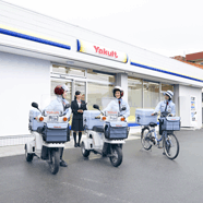 作業着姿のスタッフ
